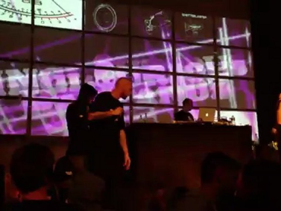 INGLOURIOUS BASTARDZ - L AGE DE RAISON  (FURAX  10VERS  LE S1DROM L1SOLENCE   JEFF LE NERF  SWIFT GUAD)concert salle ernest renan (part 5)