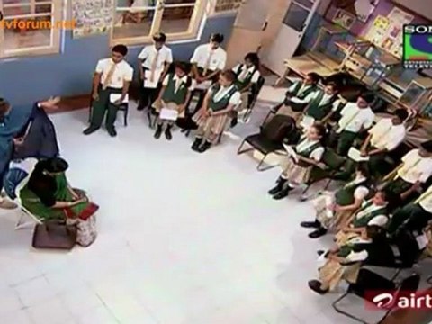 Parvarish Kuch Khatti Kuch Meethi - 16th April 2013 Video Pt2