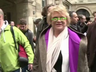 Le parquet pour une relaxe d'Eva Joly, poursuivie par M. Le Pen