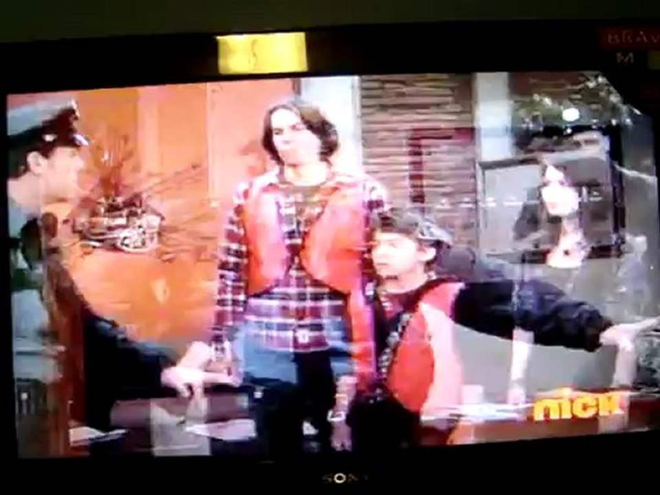 iCarly - Robar los controles remotos