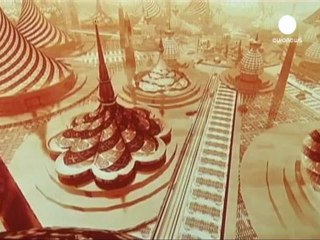 Ütopik Moskova sergisi tartışma yarattı