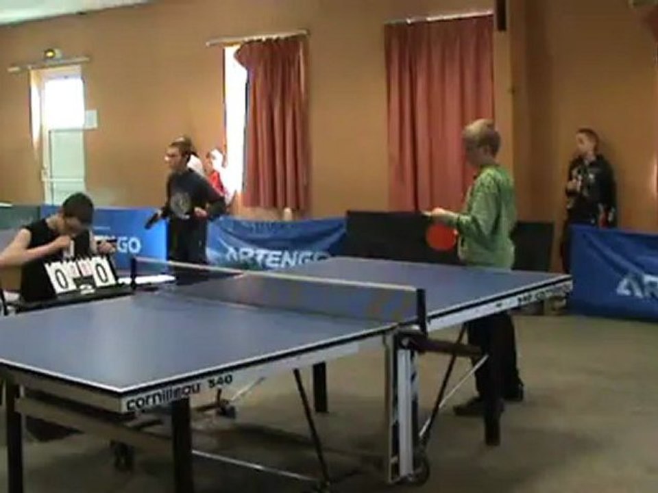 -2012-04-15-ping Pong 2eme Match de Terry