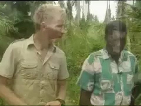 Rising water forces islanders to flee homes - 07 Sep 07