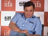 Rishi Kapoor To Pen Down His Biography - Bollywood Hot