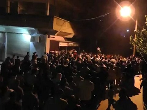 فري برس إدلب كفرتخاريم مظاهرة مسائية 16 4 2012 جـ2 Idlib