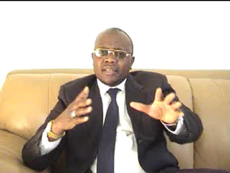 MUKAMBA  AUGUSTIN JUSTIFIE LA  REVOLUTION SOCIALE  EN  RDC 6