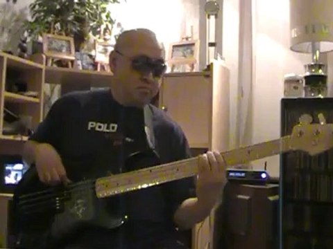 One Love Bob Marley basscover2 Bob Roha