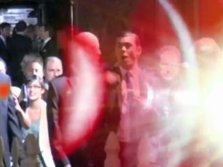 Zac Efron's Fans Go Nuts At Premiere