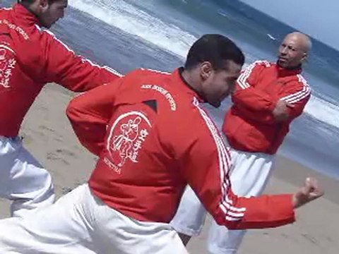 krir aziz 2012 Laâyoune beauté de notre pays Maroc , karate Trace d'un parcours mondial