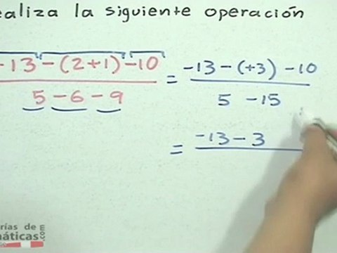 Simplificación de un cociente de números con paréntesis