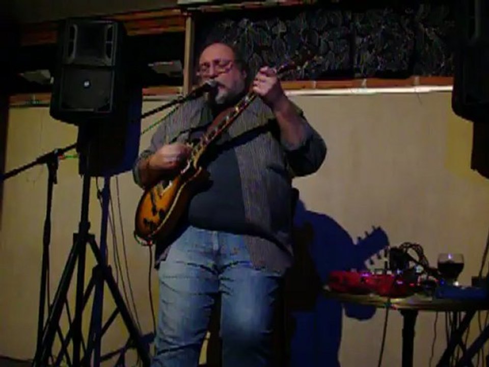 Nicolas CASSAGNEAU  -- FOLKLORE GAÉLIQUE --  "La Maison de la Terre"  POUCHARRAMET le 14 Avril 2012