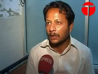 Il est né avec 6 jambes sur le corps