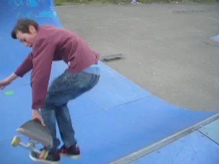 180° Grab Sur La rampe !