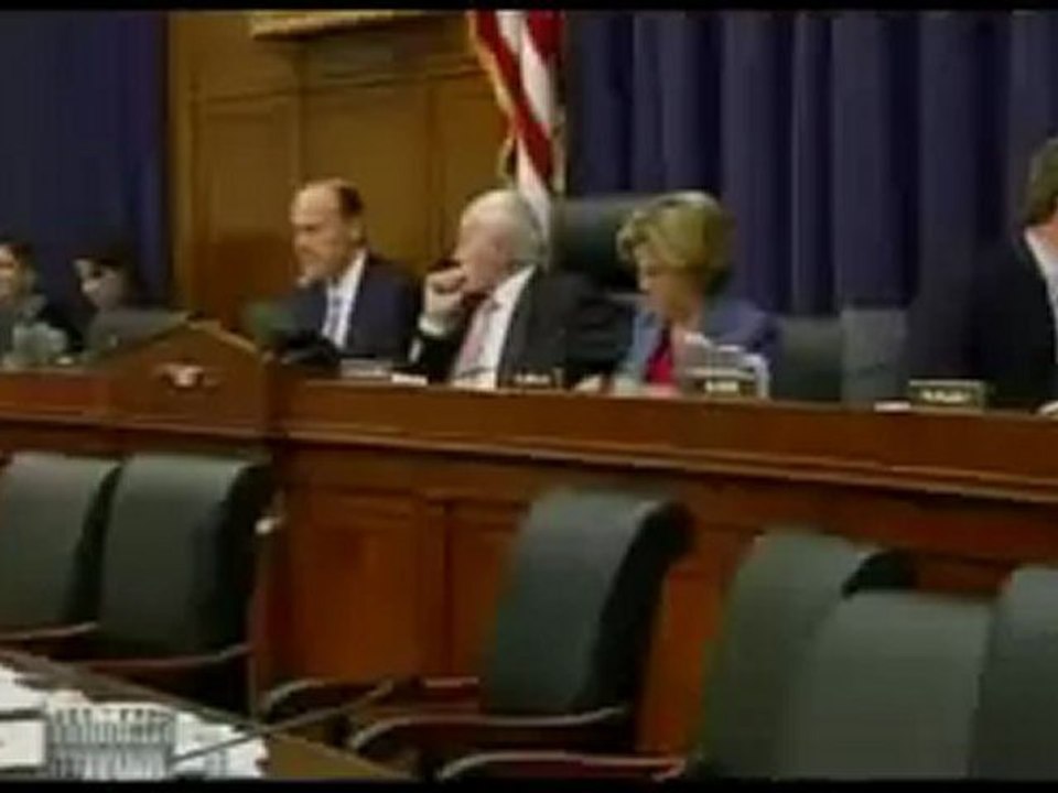 US congress attacks Yahoo boss - 07 Nov 07