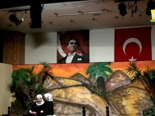 'Ezeli Nur' tiyatro gösterisi 2.bölüm - Merhaba WebTV