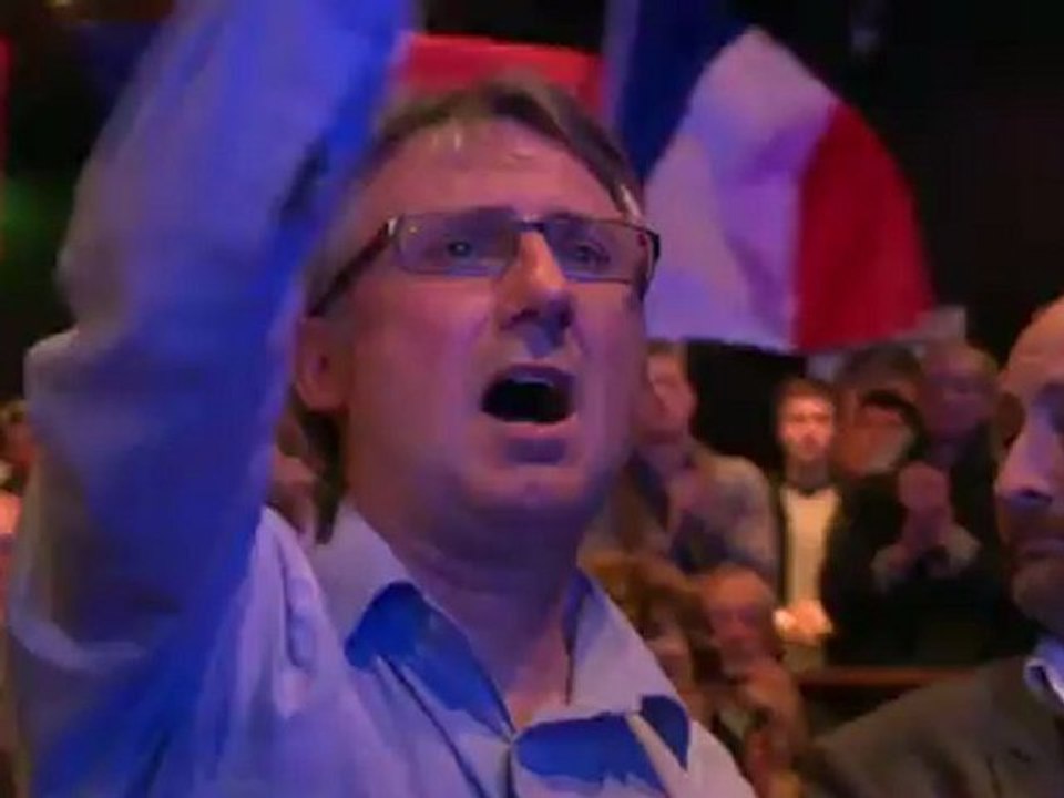 Dupont-Aignan renvoie Sarkozy et Hollande dos à dos