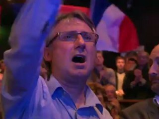 Dupont-Aignan renvoie Sarkozy et Hollande dos à dos