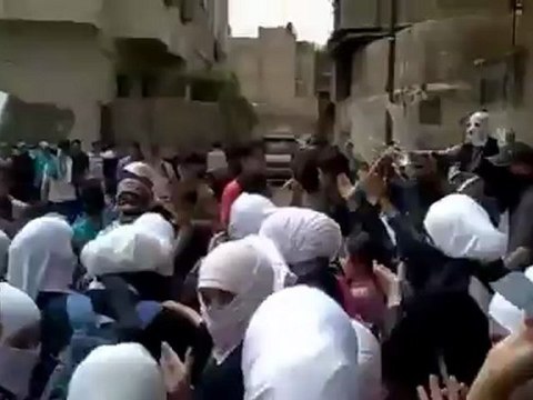 فري برس دمشق جوبر مظاهرة طلابية رائعة18 4 2012 Damascus