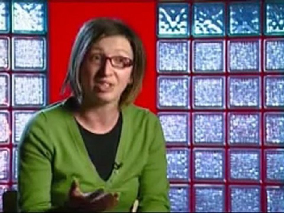 Empty voting booths in Kosovo's election - 17 Nov 07