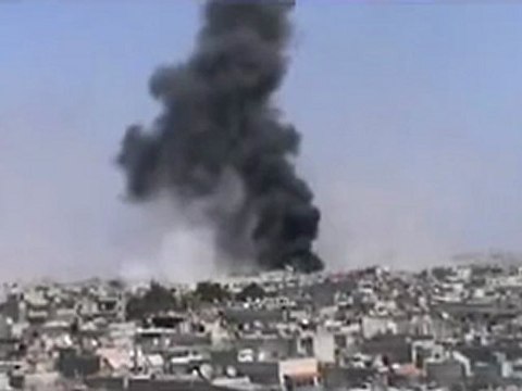 فري برس حمص الخالدية قصف عنيف جداااا على الحي هااااام للقنوات 18 4 2012 Homs