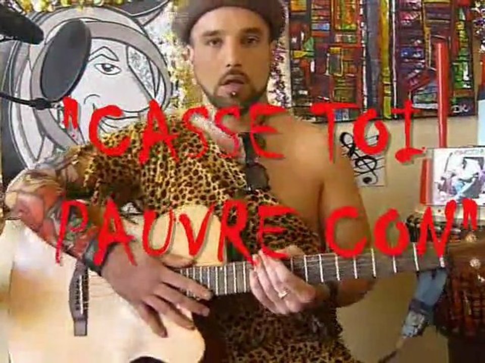 CASSE TOI PAUVRE CON - MONSIEUR DK - ( Chanson LIVE Officielle ) - Concert acoustique "CHEZ OIM"