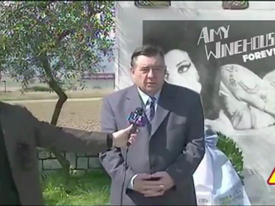 Στεφάνι Καρατζαφέρη στην Amy