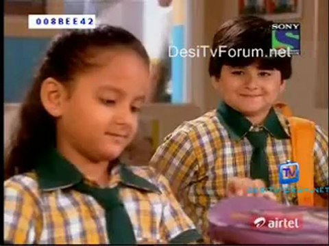 Parvarish Kuch Khatti Kuch Meethi - 18th April 2012 Video Pt2