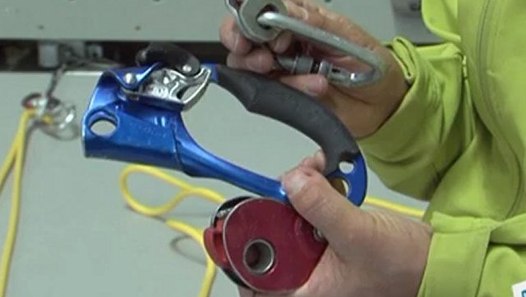 Sports Loisirs : Escalade : faire un mouflage simple - Vidéo dailymotion