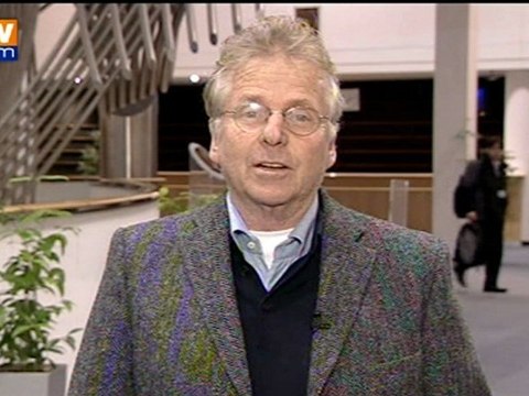 Cohn-Bendit plus déçu par la défaite du Barça que du score de Joly