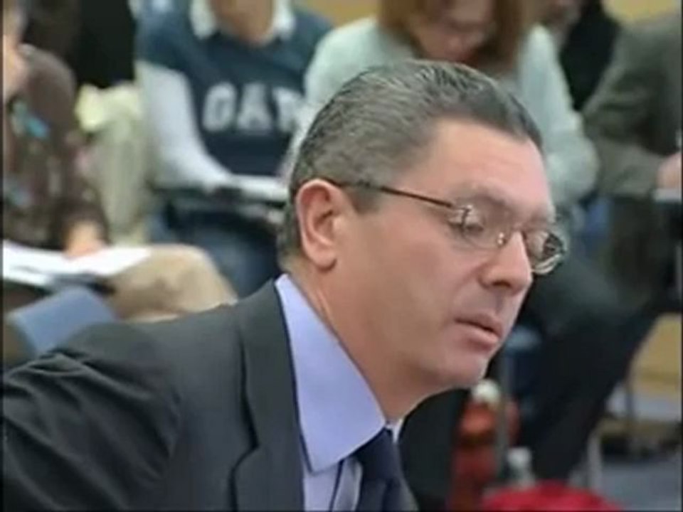 Gallardón lee parte de su declaración