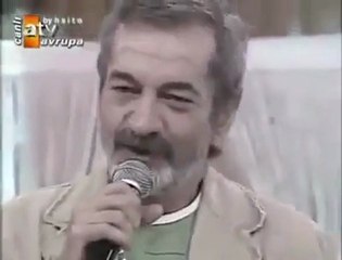 Video herunterladen: ULAN SEVIYORUM SENI BE__YUSUF HAYALOGLU