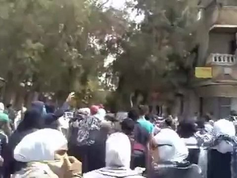 فري برس دمشق جوبر مظاهرة نسائية امام بعثة المراقبين18 4 2012 Damascus
