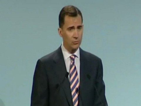 El Príncipe expresa su apoyo al trabajo de Repsol tras la expropiación de YPF