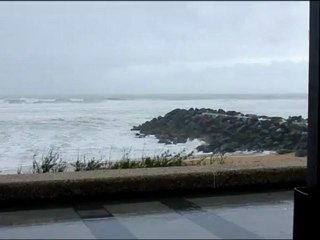 Jeudi 19 avril surf report vidéo de  11h30