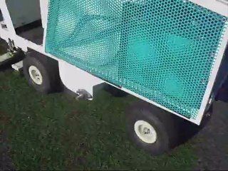 500KG Halı Saha Kum-Granül Dökme Fırçalama Ve Bakım Makinesi