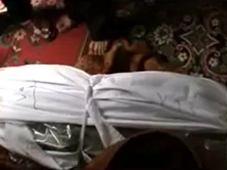 فري برس حمص تيرمعلة جثمان الشهيد عزت عبد الحميد إسبر 19 4 2012 Homs