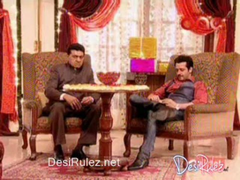 Jhilmil Sitaron Ka Aangan Hoga - 19th April 2012 pt1