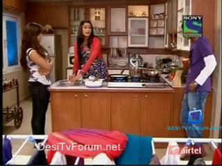 Parvarish Kuch Khatti Kuch Meethi - 19th April 2012 Video Pt2