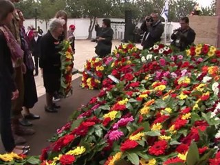 Israel remembers Holocaust with two minute silence