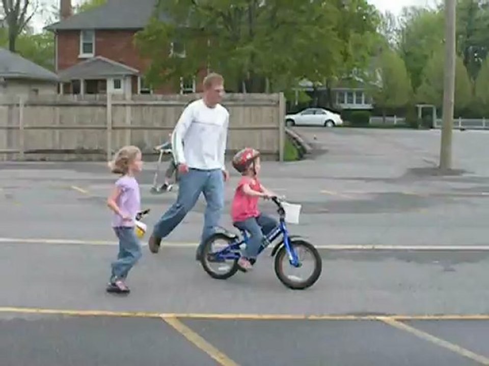Agathe en velo