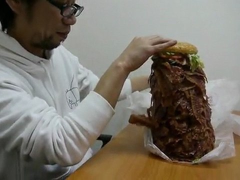 Hamburger Japonais avec 1050 tranches de bacon