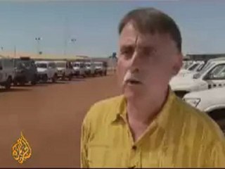 Listeners tune in to Sudanese radio station - 13 June 2008