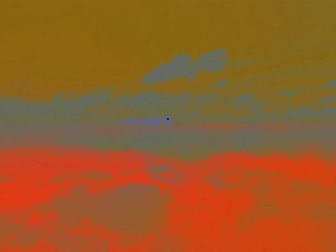 Illusion Optique : L'île en noir et blanc (Couleur)