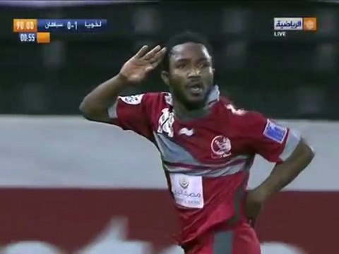 Baky Koné à la conclusion d'une superbe action collective !