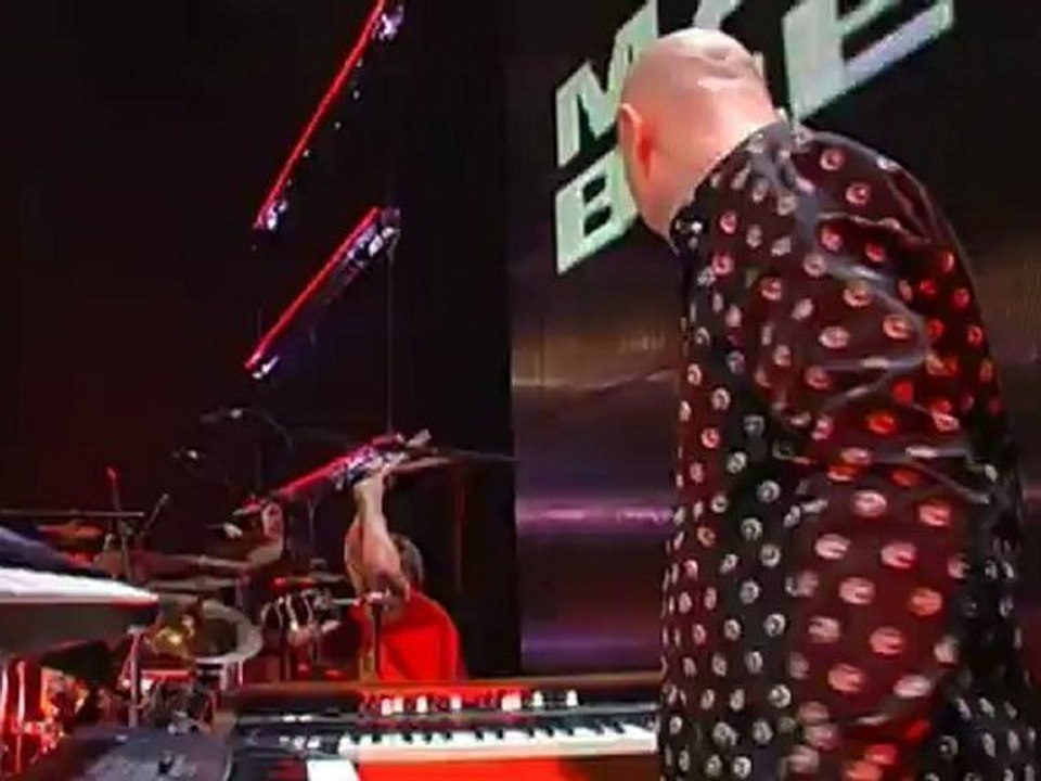 01 Mashina.Vremeni.40.let.Live.2010.DVDRip-jnter_chunk_1