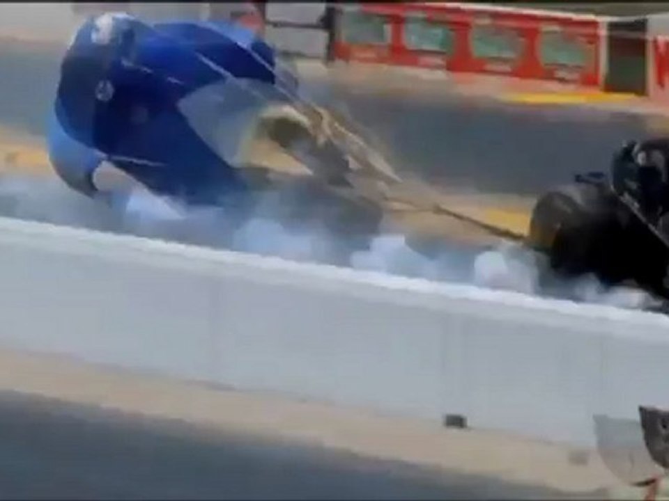 Drag Racing: Gefangen im Feuerball, aber unverletzt