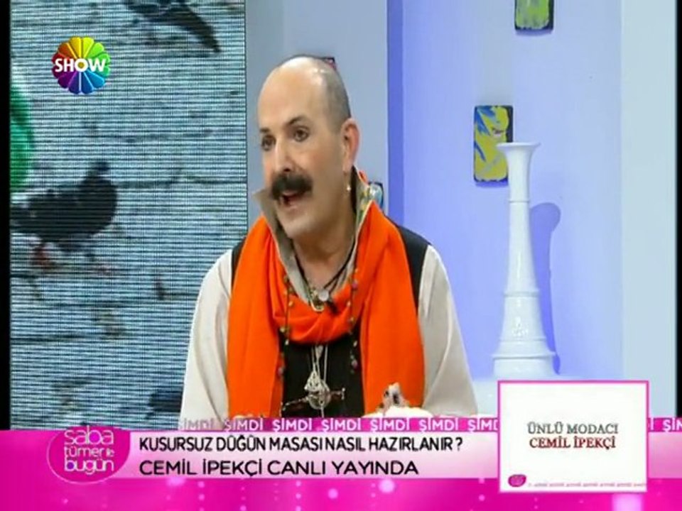 Cemil İpekçi  Saba Tümer'in yalnız olma sebebini söylüyor