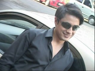 Shahid Kapoor And Ali Zafar To Become Brothers? - Bollywood News