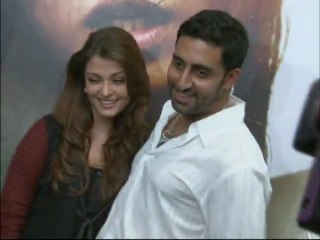 Abhishek Bachchan And Aishwarya Rai Completed 5 Years Of Marriage - Bollywood News