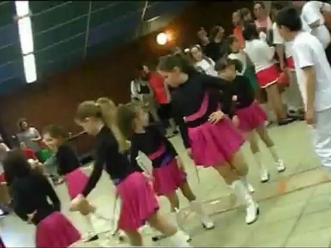 Majorettes de Firminy démonstrationMars 2012 à Unieux.